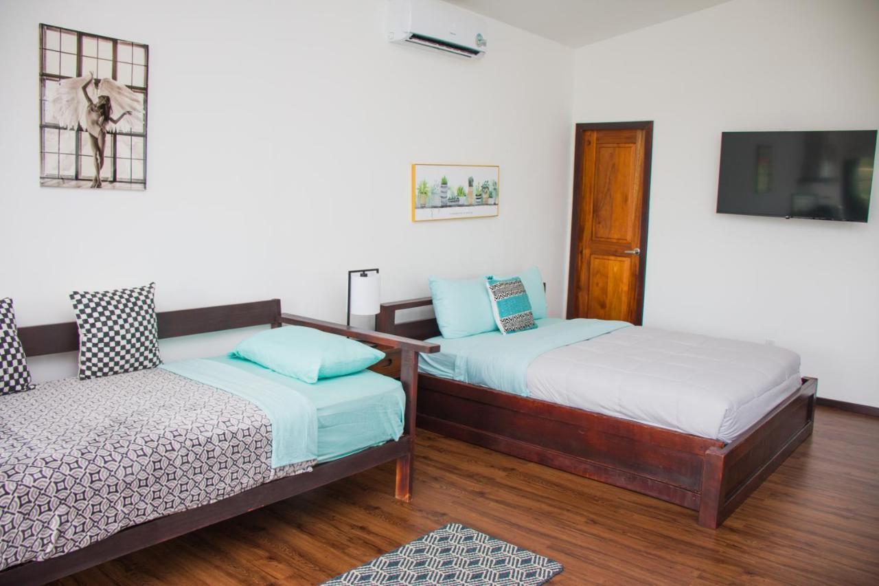 Chango'S Apartments Bocas del Toro Buitenkant foto