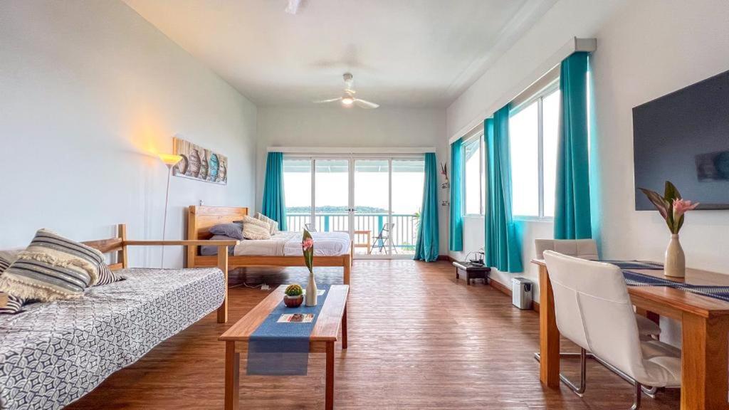 Chango'S Apartments Bocas del Toro Buitenkant foto